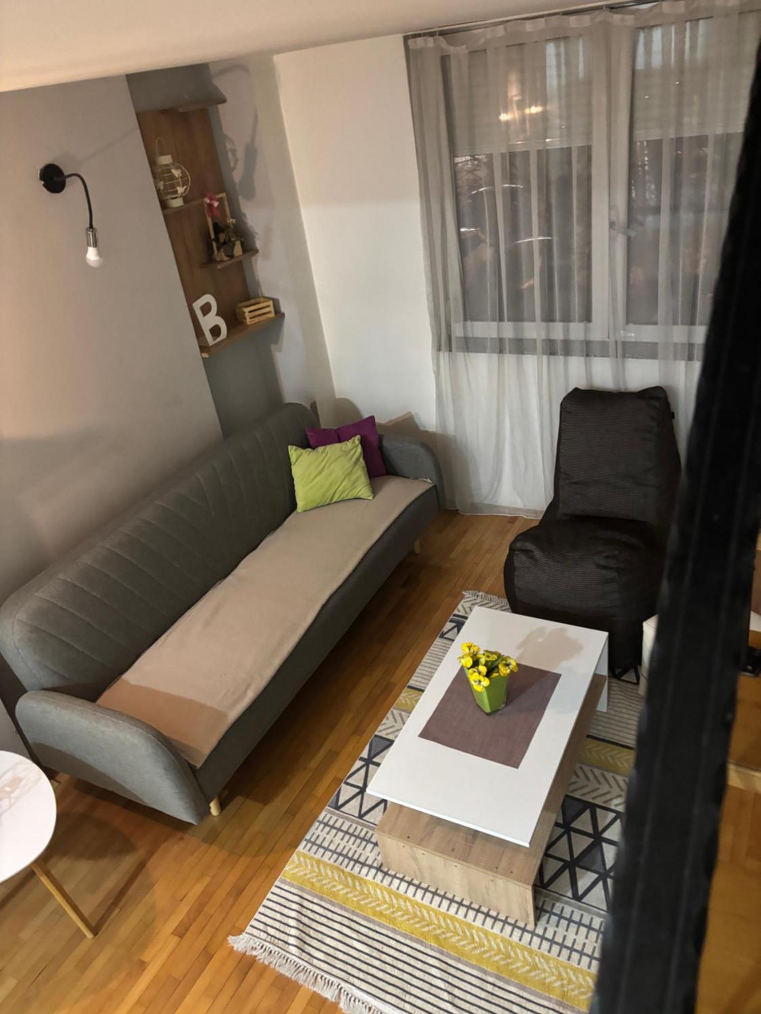 Mia'S Duplex Apartment 斯科普里 外观 照片